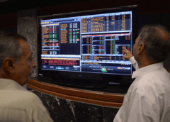 PSX tumbles 2,537 points as selling pressure mounts