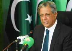 Govt defends Imran’s midnight transfer to PIMS